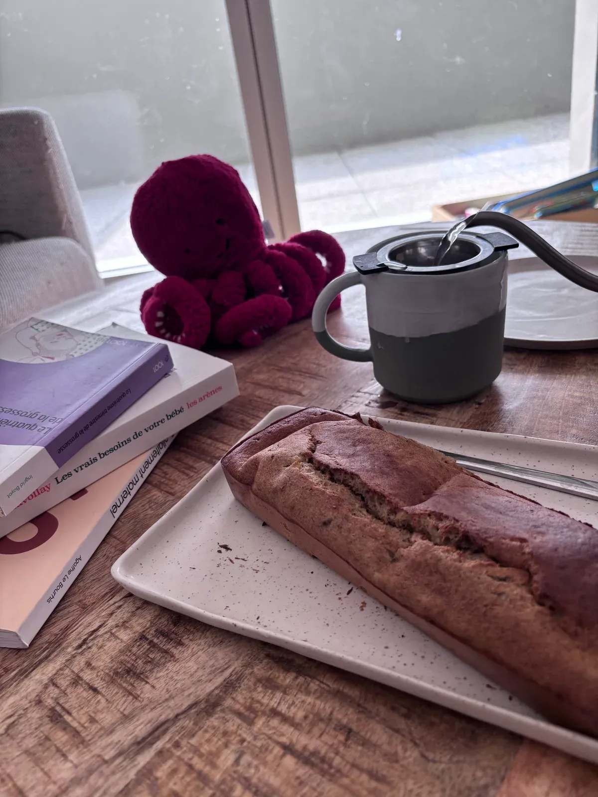 Un moment de pause à la maison pendant le post-partum